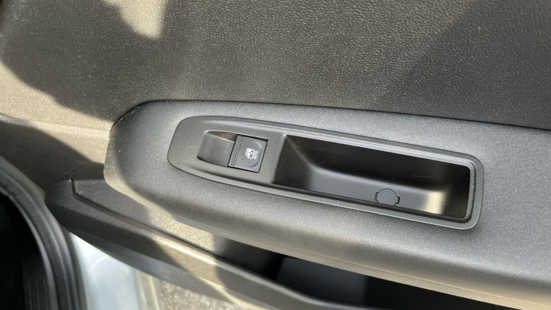 Renault Captur 1.0 TCE 90 Iconic 5dr Petrol Hatchback